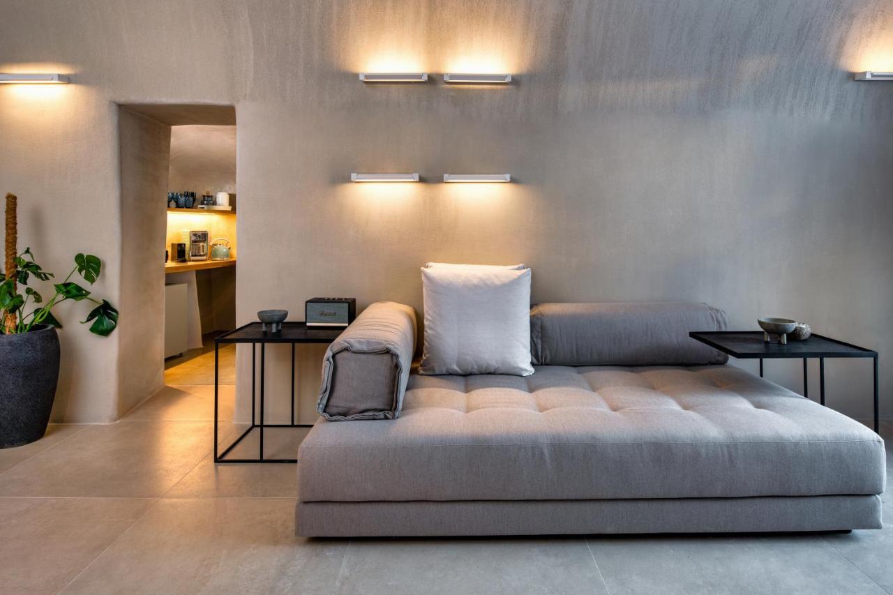 Iota Monocave By Thireon Villa Oia  Bagian luar foto